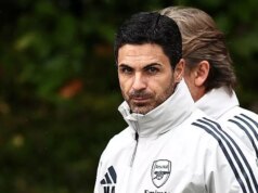 Mikel Arteta po brutálnom výbuchu Arsenalu súhlasil so zatrpknutou hviezdou Bayernu Mníchov Manažér Arsenalu Mikel Arteta jazdí vysoko na čele Premier League