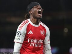 Mikel Arteta tvrdí, že protesty fanúšikov Arsenalu proti Nonimu Maduekemu INŠPIROVALI jeho dobrú formu – po 4 000 petíciách proti podpisu 52 miliónov libier Počiatočné protesty fanúšikov Arsenalu proti jeho príchodu „podporili“ jeho formu, hovorí Mikel Arteta