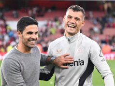 Mikel Arteta vysvetľuje, ako z neho Granit Xhaka urobil lepšieho manažéra v Arsenale Granit Xhaka s Mikelom Artetom