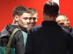 Moment Wirtza a Alonsa v tuneli zachytený kamerou po víťazstve Liverpoolu | Futbal | Šport Moment Wirtza a Alonsa v tuneli zachytený kamerou po víťazstve Liverpoolu | Futbal | Šport