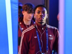 Myles Lewis-Skelly jasne vyjadril svoje pocity z nedostatku problémov s Arsenalom uprostred nezhôd v Anglicku Prichádza Myles Lewis-Skelly z Arsenalu