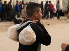Rastúce fronty na chlieb v Gaze, keďže Izrael obmedzuje dovoz paliva a múky | Správy o konflikte medzi Izraelom a Palestínou NAŽIVO: Hamas odmieta „zahraničné poručníctvo“ Gazy pred hlasovaním BR OSN | Správy o konflikte medzi Izraelom a Palestínou