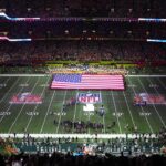 NFL na počesť 250. narodenín Ameriky špeciálnou výzdobou lopty a ihriska