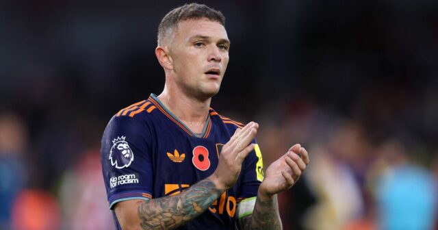 Nahnevaná reakcia Kierana Trippiera po skončení hracieho času, keď Newcastle Nahnevaná reakcia Kierana Trippiera po skončení hracieho času, keď Newcastle prehral s Brentfordom | Futbal | Šport