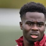 Prizerá sa Bukayo Saka z Arsenalu