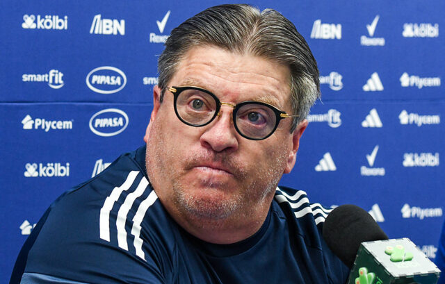 🚨 Najnovšie správy: Miguel Herrera odstupuje z pozície manažéra Kostariky
