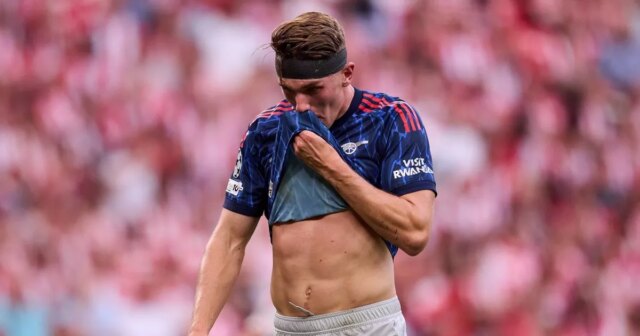 Manažér Arsenalu Mikel Arteta počas tréningu v Sobha Realty Training Center 07. novembra 2025 v London Colney, Anglicko.