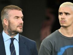 Najnovšie z Arsenalu: Vzdor Rómea Beckhama proti otcovi ako prevod 30 miliónov libier zastavený | Futbal | Šport Najnovšie z Arsenalu: Vzdor Rómea Beckhama proti otcovi ako prevod 30 miliónov libier zastavený | Futbal | Šport