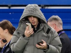 Najnovšie z Chelsea: Objavuje sa plán zranenia Colea Palmera, keď Enzo Maresca utrpel ranu v Lige majstrov Cole Palmer sa rozpráva s Enzom Marescom