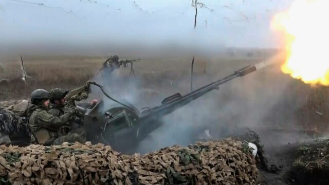 Nálety ukrajinských bezpilotných lietadiel vrhajú do neporiadku dodávky energie v Nálety ukrajinských bezpilotných lietadiel vrhajú do neporiadku dodávky energie v ruských mestách | Správy o vojne medzi Ruskom a Ukrajinou