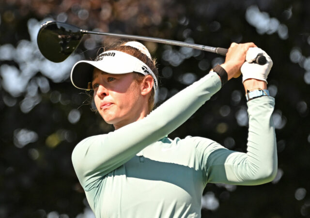 Nelly Korda si obliekla modrú mikinu s kapucňou a nechala Screenshot z príbehu Kordu na Instagrame / Zdroj: @nellykorda na IG