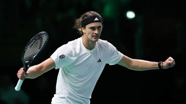 Marcel Granollers a Pedro Martinez sa objímajú po víťazstve vo štvorhre