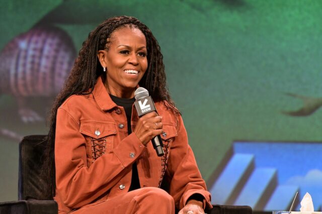 "Nemrhajte mojím časom" - Michelle Obama dáva jasne najavo svoje Demokratický národný zjazd 2024: Deň 2 – Zdroj: Getty