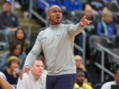 Neporazený USC jazdí ďalšie tesné víťazstvo v zápase proti 6-0 Seton Hall Basketbal NCAA: St. Peter's v Seton Hall