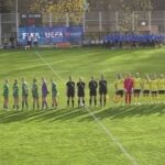 Írski hráči sa zmätene obzerali po tom, čo rozhodcovia zápasu zahrali britskú hymnu