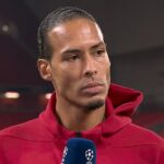 Nepríjemný moment Virgil van Dijk vypína otázku Trenta Alexandra-Arnolda od Thea Walcotta