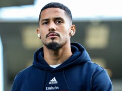 Neprítomnosť Williama Salibu vysvetlil Mikel Arteta ako Arsenal bez dvoch defenzívnych hviezd William Saliba bude v nedeľu popoludní chýbať Arsenalu