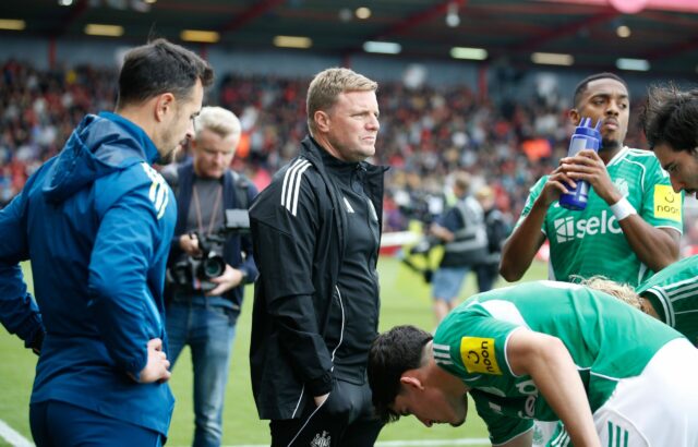 Newcastle United odhaľuje postoj k budúcnosti Eddieho Howea Newcastle United odhaľuje postoj k budúcnosti Eddieho Howea