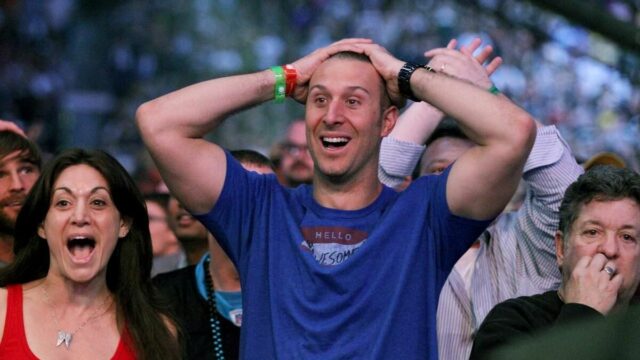 Nový majster sveta korunovaný v šokovom náhlom zápase po WWE Roster Invades Show
