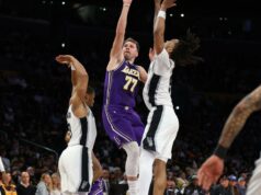 Obrana Luku Doncica (áno, obrana) pomáha Lakers držať Spurs Obrana Luku Doncica (áno, obrana) pomáha Lakers držať Spurs