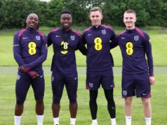 Očakával som, že Marc Guehi sa pripojí k Liverpoolu – Je jasné, čo môj tímový kolega urobí ďalej Eberechi Eze, Marc Guehi, Dean Henderson a Adam Wharton z Anglicka sa odfotili počas tréningu v Rockliffe Parku