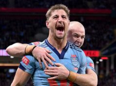 Odhalené: Ďalší možný ťah Zaca Lomaxa po opustení NRL Ďalším krokom Zaca Lomaxa v jeho športovej kariére bolo buď francúzske rugby, alebo R360 – ale teraz by to mohlo byť v boxerskom ringu alebo v zápase MMA (na obrázku hrá za NSW Blues)