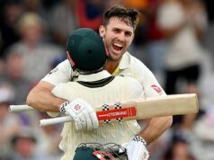 Odhalené: Nechutný nápoj, ktorý Austrália použije, aby im pomohol vyhrať popol – po hviezde sa stal virálnym pre svoju veselú reakciu na chuť Je to tajný nápoj, ktorý by mohol pomôcť Austrálii získať popol – a chutí len nechutne. Spýtajte sa všestranného Mitcha Marsha (na obrázku)