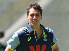 Odhalené: Pohyb Pata Cumminsa, ktorý by mal vyvolať strach v Anglicku pred sériou Ashes Je to obrázok, ktorý vydesí fanúšikov Anglicka: Austrálsky paceman Pat Cummins s chuťou hádzal do sietí (na obrázku) v Perthe