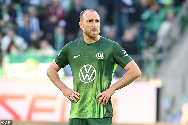 Odhalené: Prečo Christian Eriksen spočiatku odmietal ambiciózny krok Wrexhamu po Dôvody, prečo Christian Eriksen (na obrázku pre Wolfsburg) odmietol Wrexham, boli odhalené