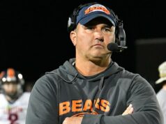 Odhalené: Zlovestné tajomstvá strednej školy vo Virgínii, kde futbalový tréner na úteku zmizol medzi obvineniami z detskej porna Nezvestný stredoškolský futbalový tréner Travis Turner je teraz hľadaný v piatich bodoch obžaloby z držby detskej pornografie a v piatich bodoch obžaloby z používania počítača na získanie maloletého.