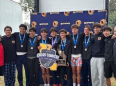 Oliver Hunter z Dana Hills vyhráva štátny bežecký titul divízie 3 Oliver Hunter z Dana Hills vyhráva štátny bežecký titul divízie 3