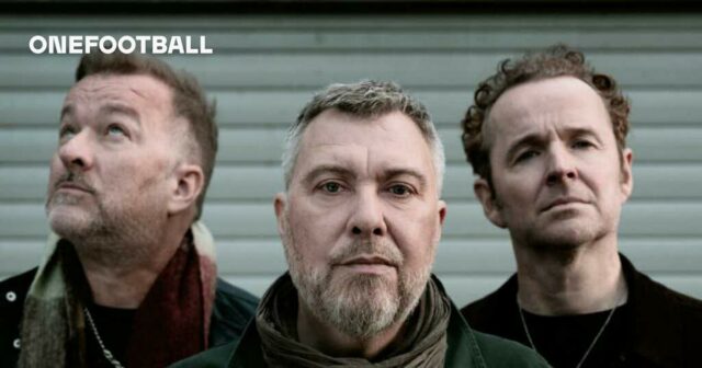 🎵 OneFootball x Doves: Wembley '99 stojí nad ostatnými fanúšikmi string