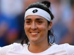 Ons Jabeur: Dvojnásobná finalistka Wimbledonu oznámila tehotenstvo Ons Jabeur celebrates while competing at Wimbledon