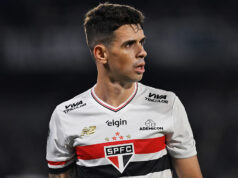 Oscar zo São Paula počas lekárskej prehliadky omdlie a pravdepodobne skončí vo futbale Oscar zo São Paula počas lekárskej prehliadky omdlie a pravdepodobne skončí vo futbale