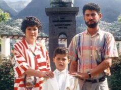 Osobná tragédia, ktorá stále otriasa Cristianom Ronaldom: Aký chaotický, „bez dôstojnosti“ pohreb otca alkoholika, ktorého „naozaj nepoznal“, ho viedol k tomu, že preskočil rozlúčku Dioga Jotu na dovolenku na jachte Cristiano Ronaldo priznáva, že svojho otca nikdy v skutočnosti nepoznal (vpravo), no formoval jeho život