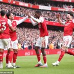 Martin Zubimendi (druhý vľavo) a Cristhian Mosquera (druhý vpravo) boli obaja úspešnými prírastkami ako súčasť minuloročného letného výdavku vo výške 250 miliónov libier.