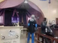 Ozbrojenci zaútočili na kostol v Nigérii, zabíjali a unášali veriacich | Kriminalita Ozbrojenci zaútočili na kostol v Nigérii, zabíjali a unášali veriacich | Kriminalita