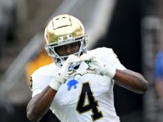 Pat McAfee tlačí Jeremiyah Love na návrat Notre Dame, zatiaľ čo hviezda RB sa veselo vyhýba otázke logo pochodového šialenstva