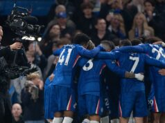 Päť hráčov Chelsea, ktorí musia Enzovi Marescovi dokázať, že majú hodnotu 135 miliónov libier Hráči Chelsea oslavujú