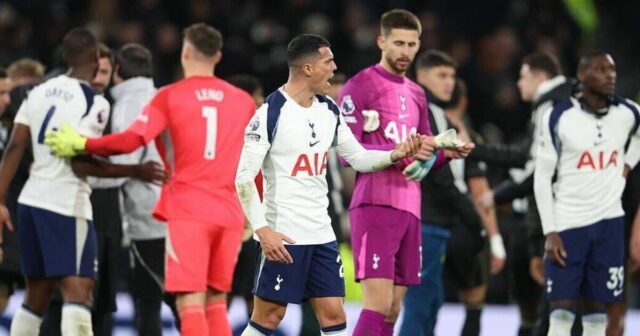 Pedro Porro zaútočil na fanúšikov Tottenhamu po tom, čo kričal na spoluhráča a vtrhol z ihriska | Futbal | Šport
