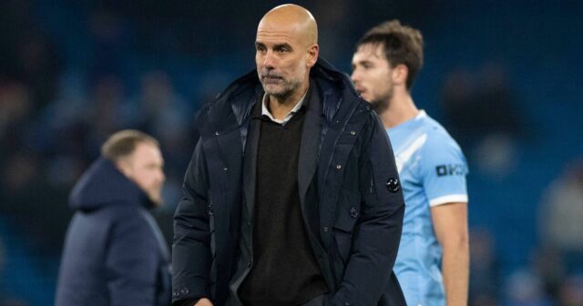 Pep Guardiola ukazuje prstom na vinu po prehre Man City s Bayerom Leverkusen | Futbal | Šport
