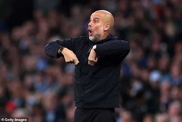 Pep Guardiola urobil bezprecedentný krok a dal hviezdam Man City Pep Guardiola urobil nezvyčajné rozhodnutie poskytnúť svojim hráčom deň voľna pred zápasom Ligy majstrov proti Borussii Dortmund.