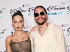 Pete Davidson dáva najavo svoju lojalitu tímu NFC za 8,3 miliardy dolárov, keď tehotná GF Elsie Hewitt zachytáva rozkošné momenty s komikom logo pochodového šialenstva