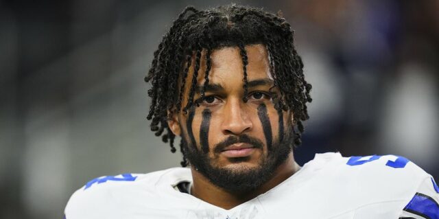 Pocty Marshawnovi Kneelandovi: Jake Ferguson vedie emocionálny výlev po smrti hviezdy Dallas Cowboys
