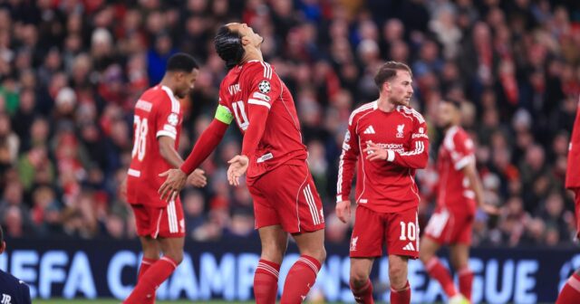 Pohľad zo šatne Liverpoolu na vyhodenie Arneho Slotu, keďže „frustrovaní“ Liverpool je vo voľnom páde pod vedením manažéra Arneho Slotu