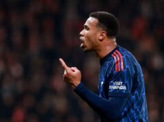 Posilnenie Gyokeresa, obavy Gabriela – Najnovšie správy o zranení Arsenalu a dátumy návratu pred Sunderlandom Gabriel Magalhaes sa počas víťazstva Arsenalu v Lige majstrov nad Slaviou Praha liečil fyzioterapeutom