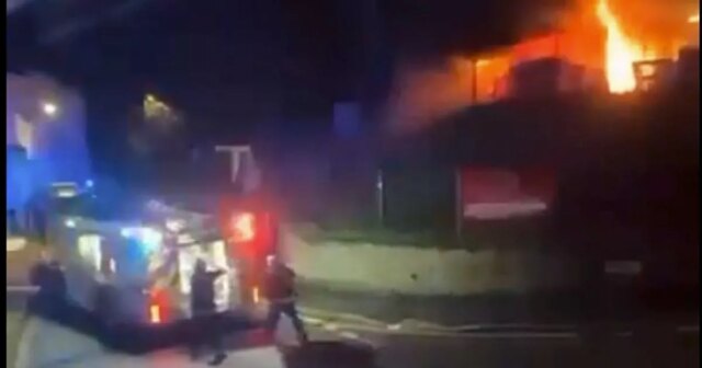 Požiar v Exeter City: Klub prerušil ticho po tom, čo štadión prevalcovali plamene
