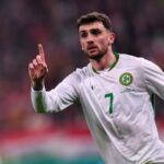 Pozícia Troya Parrotta k prestupu do Premier League je teraz jasná medzi odkazmi na Leeds United