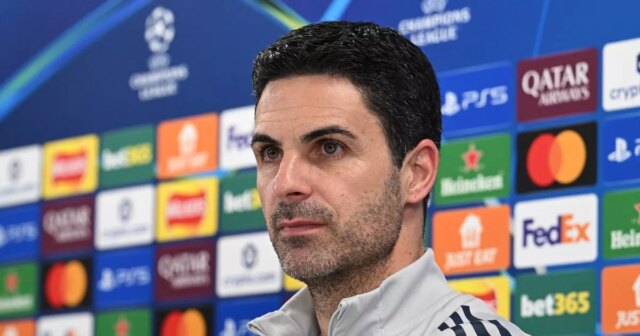 Mikel Arteta hovorí novinárom