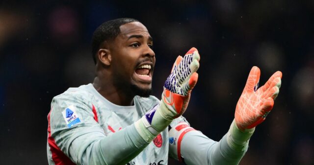 Brankár AC Miláno Mike Maignan cez leto